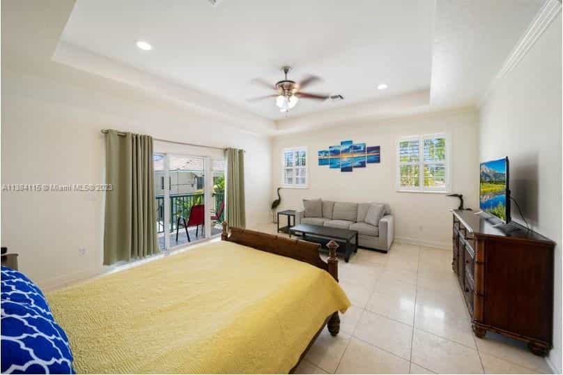 House in Lauderdale-by-the-Sea, Florida 11711739