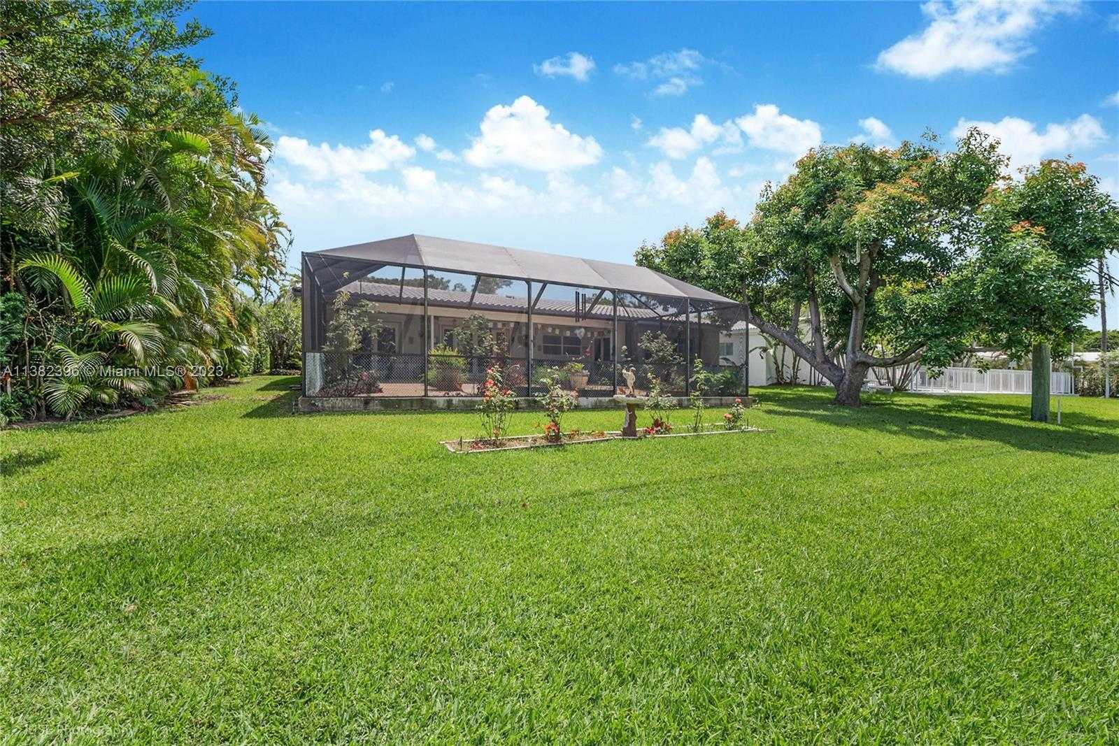 House in Coral Gables, Florida 11711749