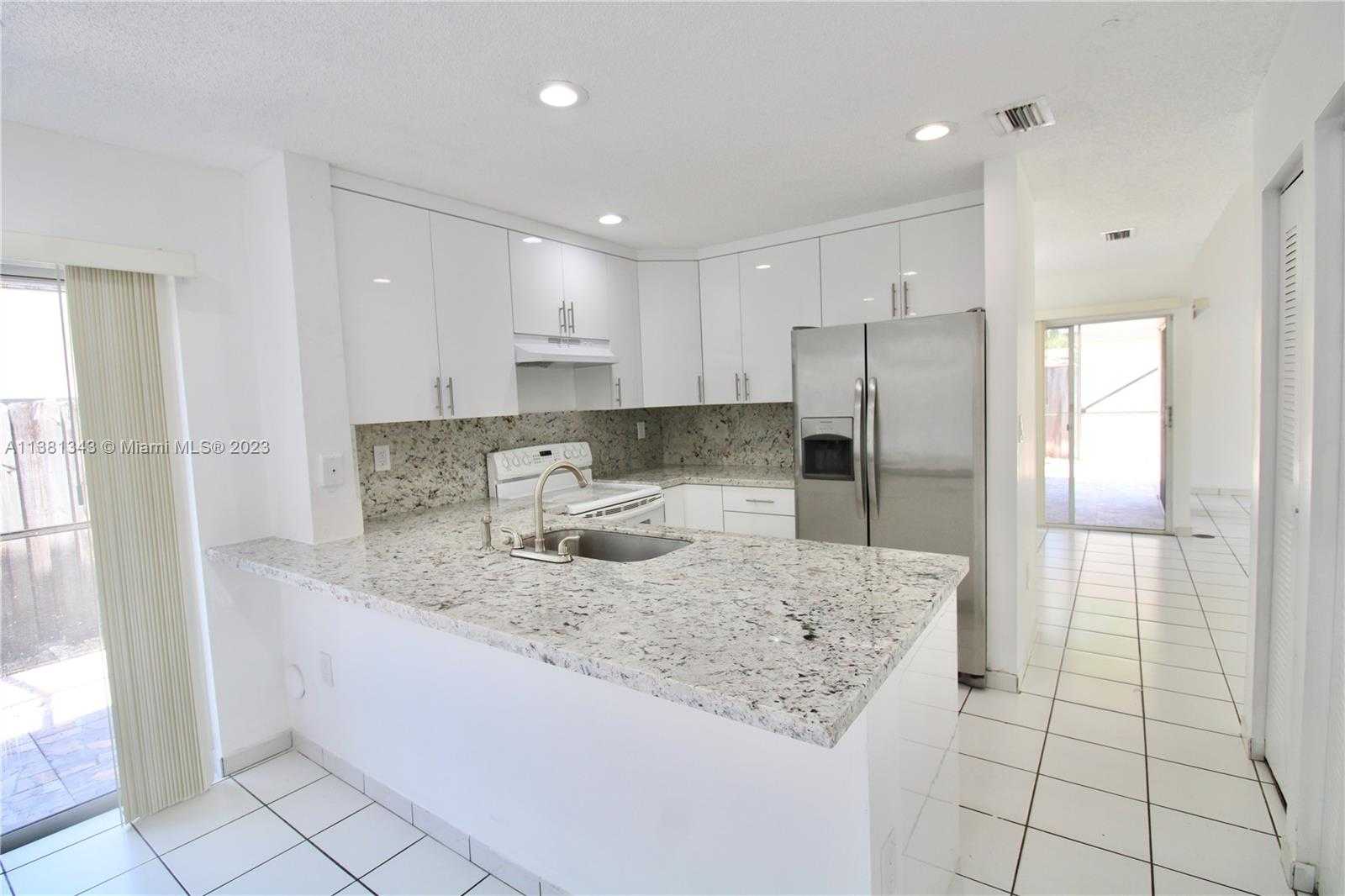 House in Doral, Florida 11711751