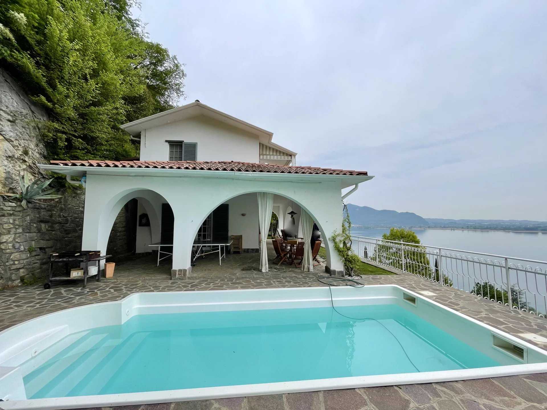 House in Predore, Lombardy 11711780