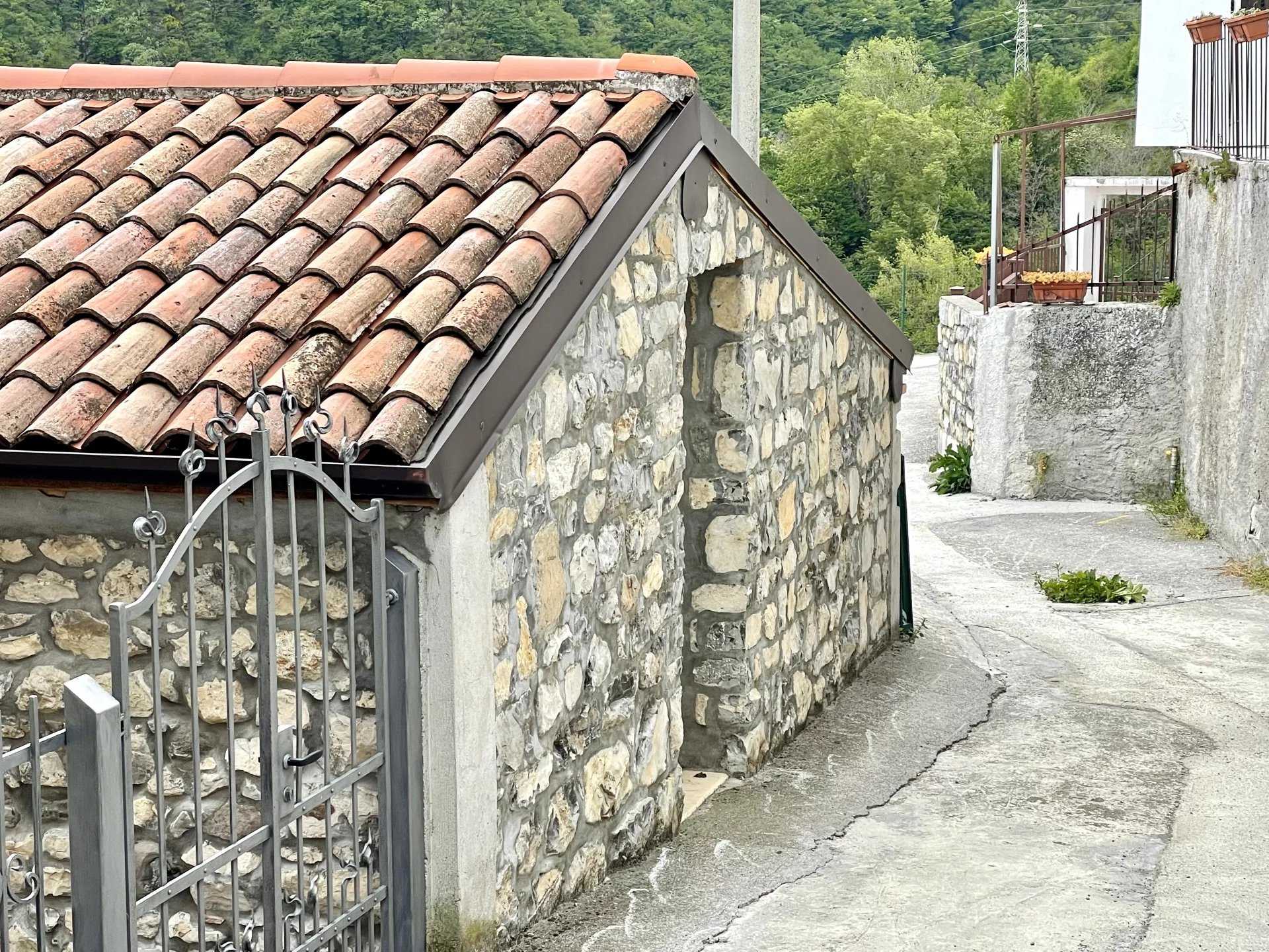 House in Parzanica, Lombardy 11711788