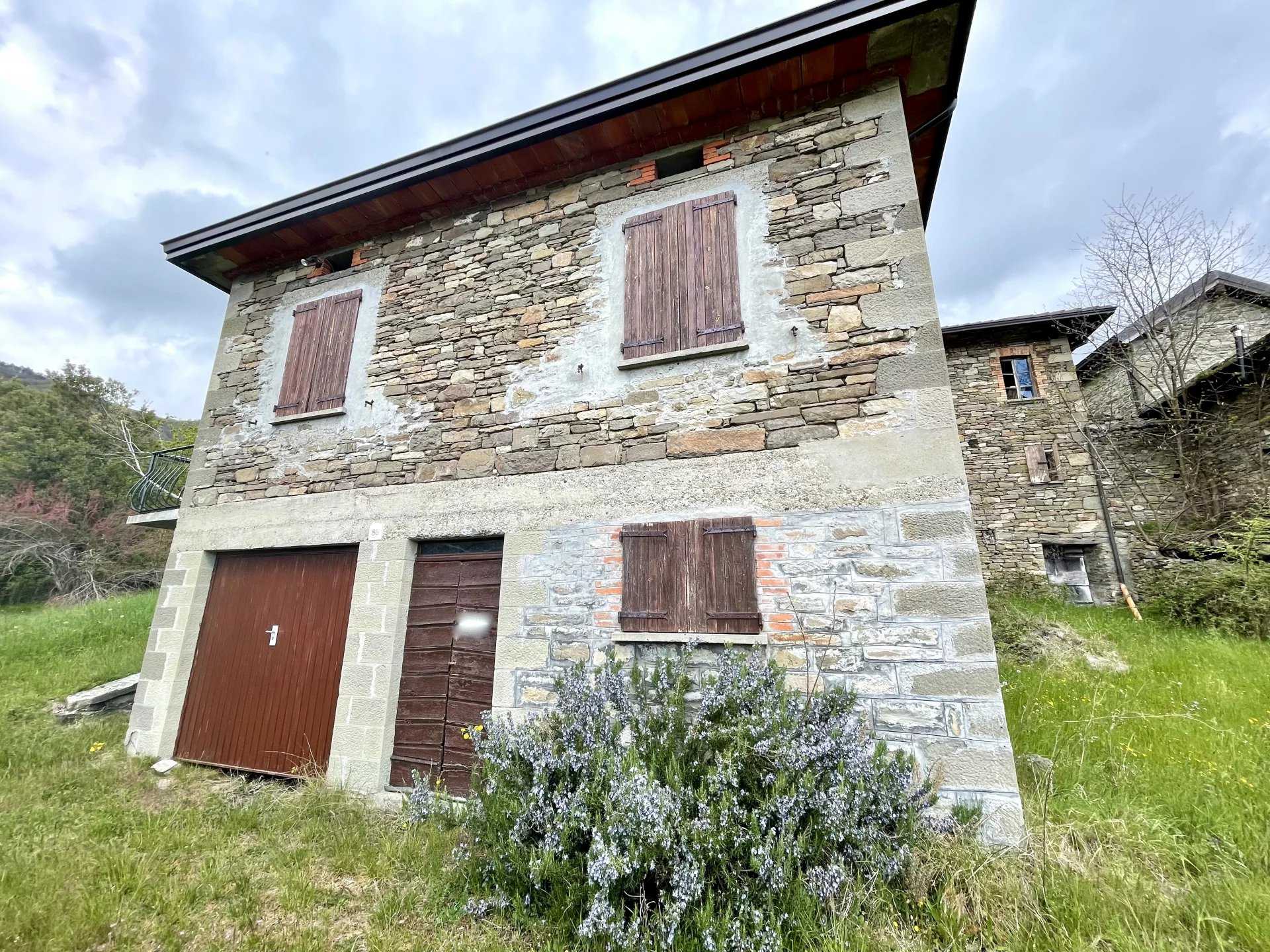 房子 在 Borgo Val di Taro, 艾米利亞-羅馬涅 11711812