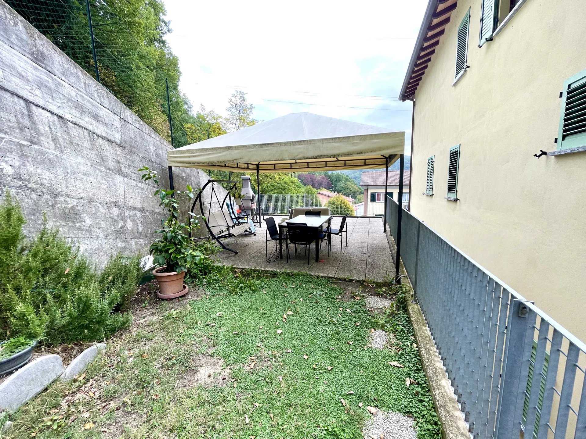 Flere hus i Pietramogolana, Emilia-Romagna 11711815
