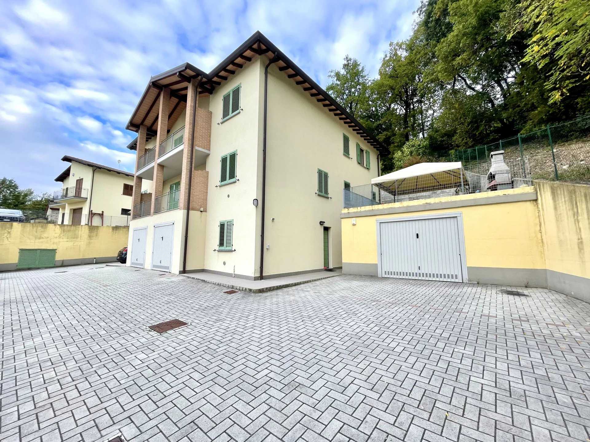 Flere hus i Solignano, Parma 11711815