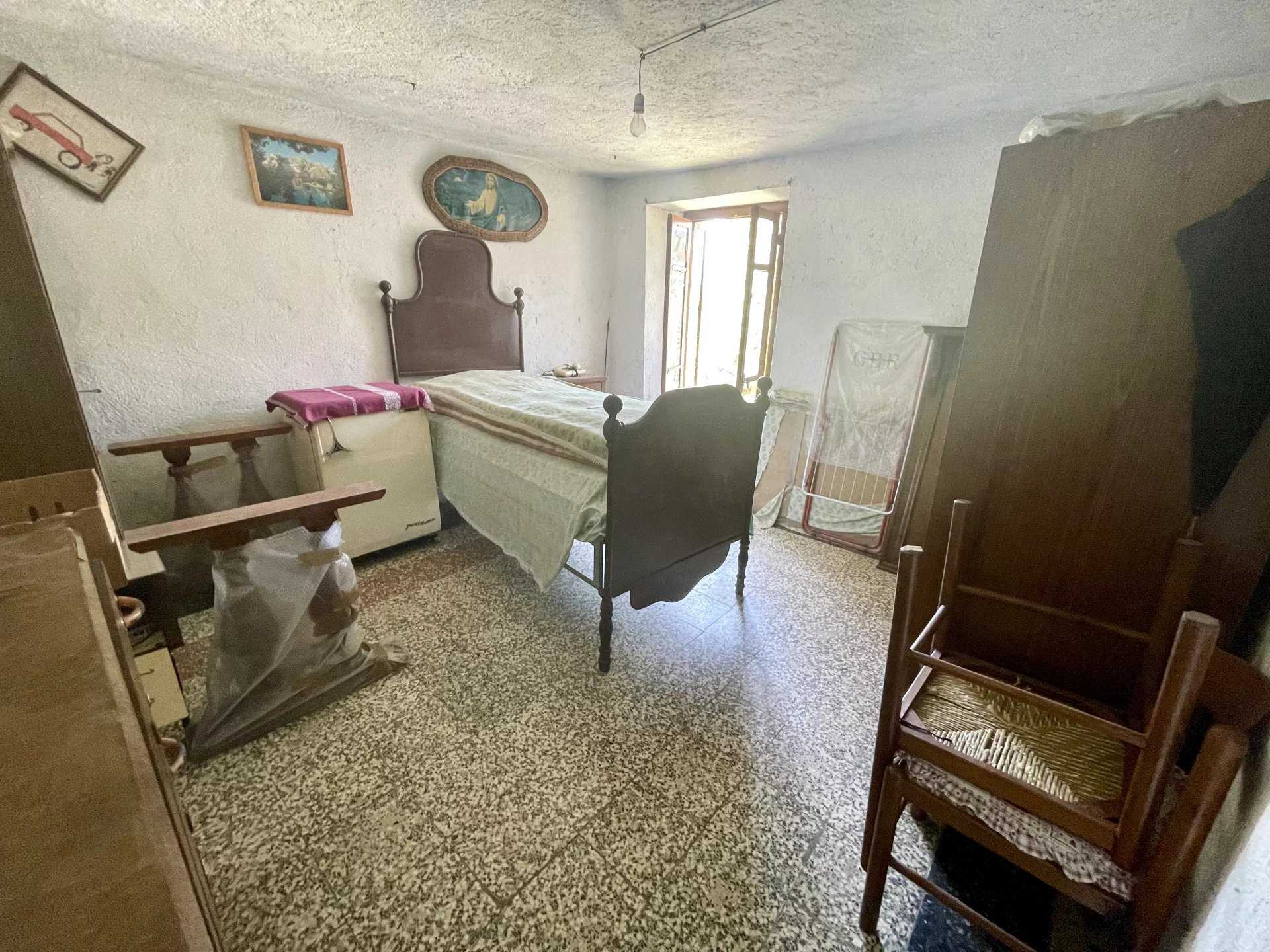 House in Valmozzola, Parma 11711821