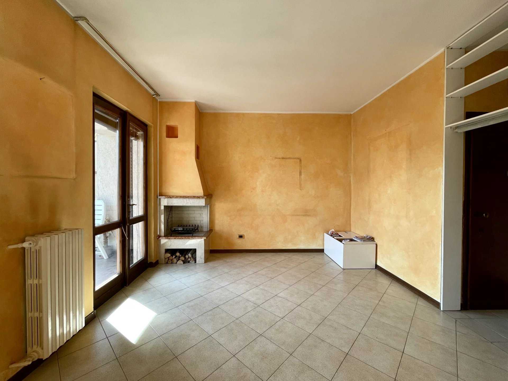 Condominium in Villongo Sant'Alessandro, Lombardy 11711839