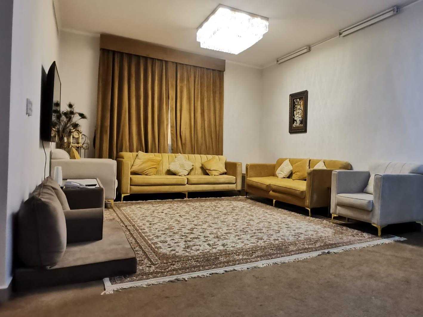 Condominium dans Al-Khisah, Az Za'ayin 11712000