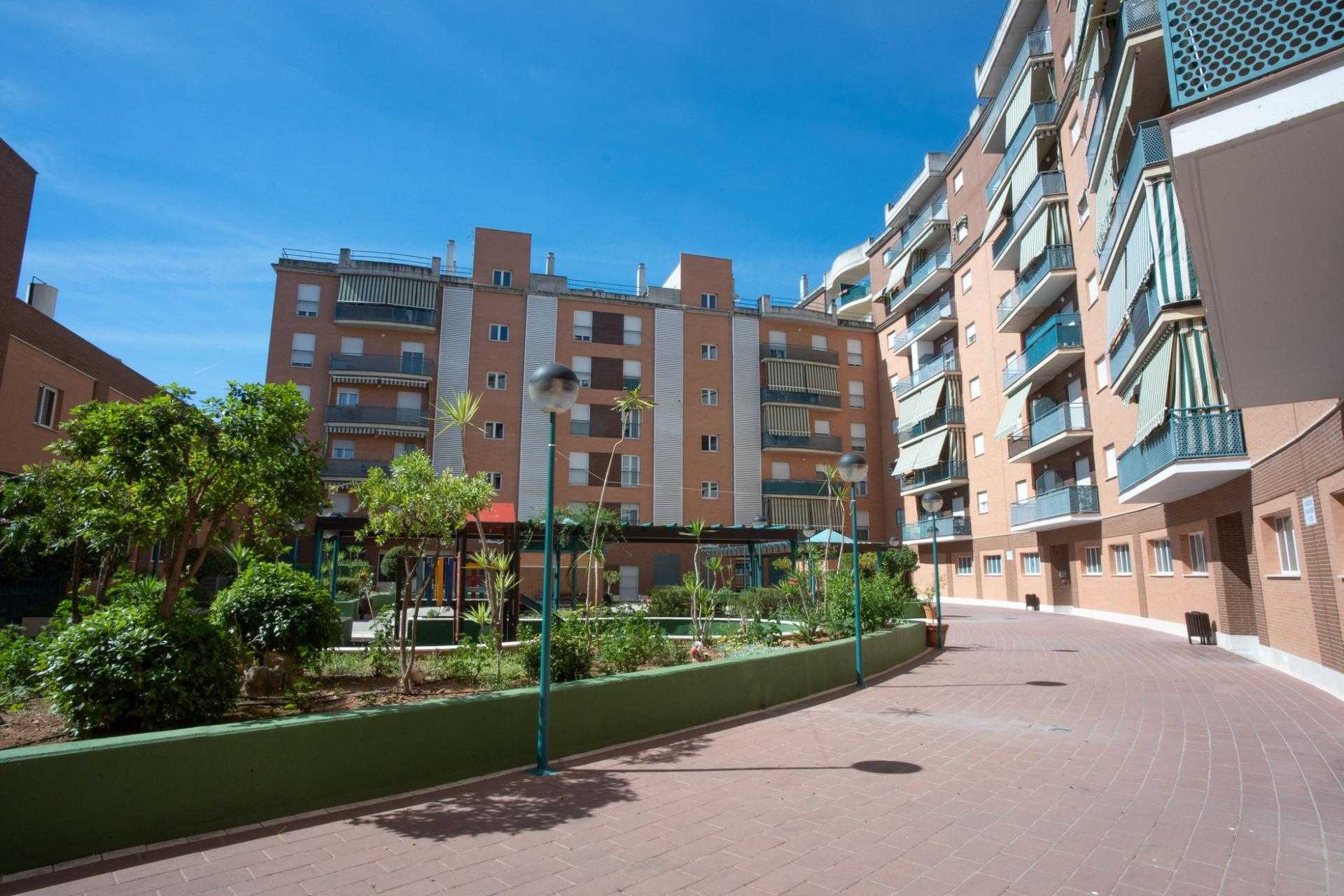 Condominium in Sevilla, Andalusia 11712318