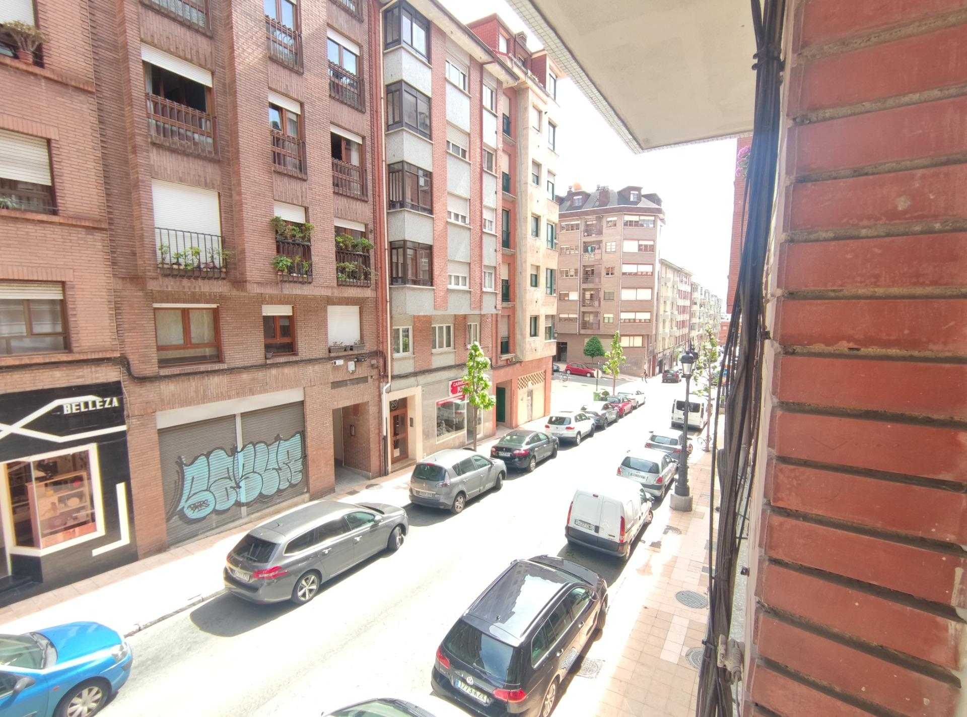 Condominium in Oviedo, Principado de Asturias 11712336
