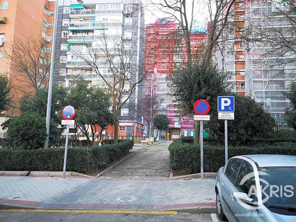 Condominium dans Fuenlabrada, Madrid 11713008