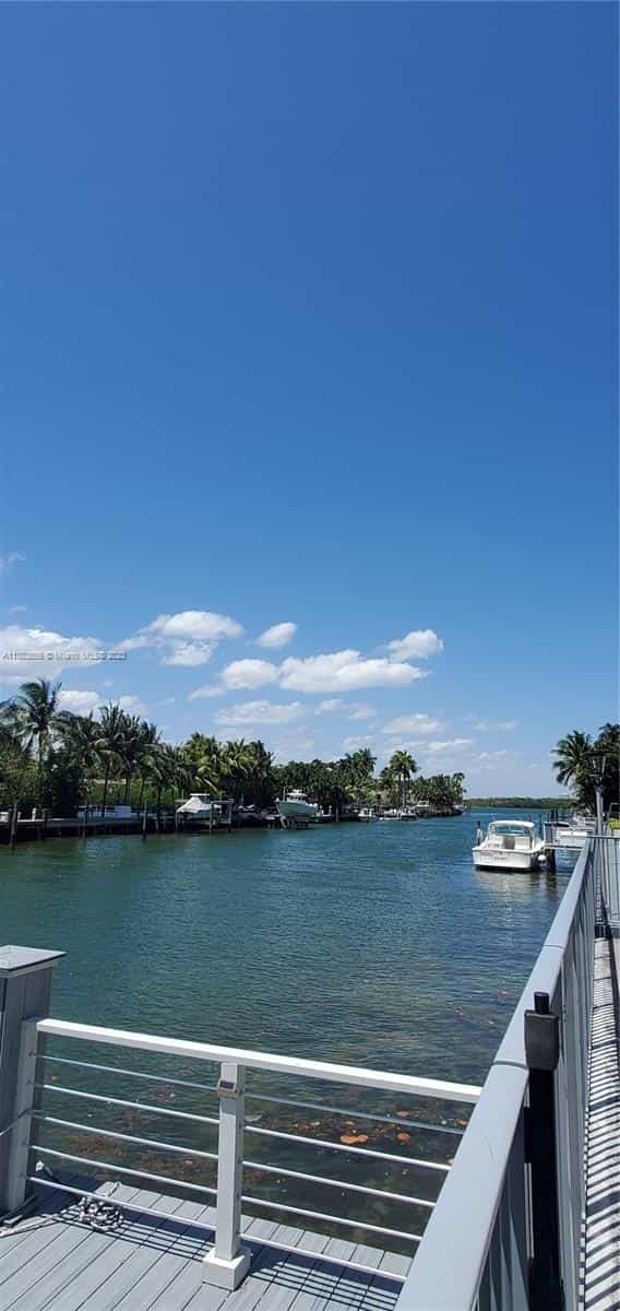 casa en Bay Harbor Islands, Florida 11713103