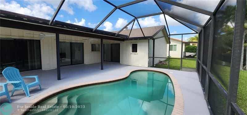 House in Margate, Florida 11713106