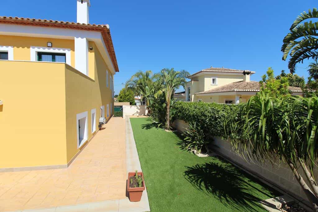 House in Real, Valencia 11714253