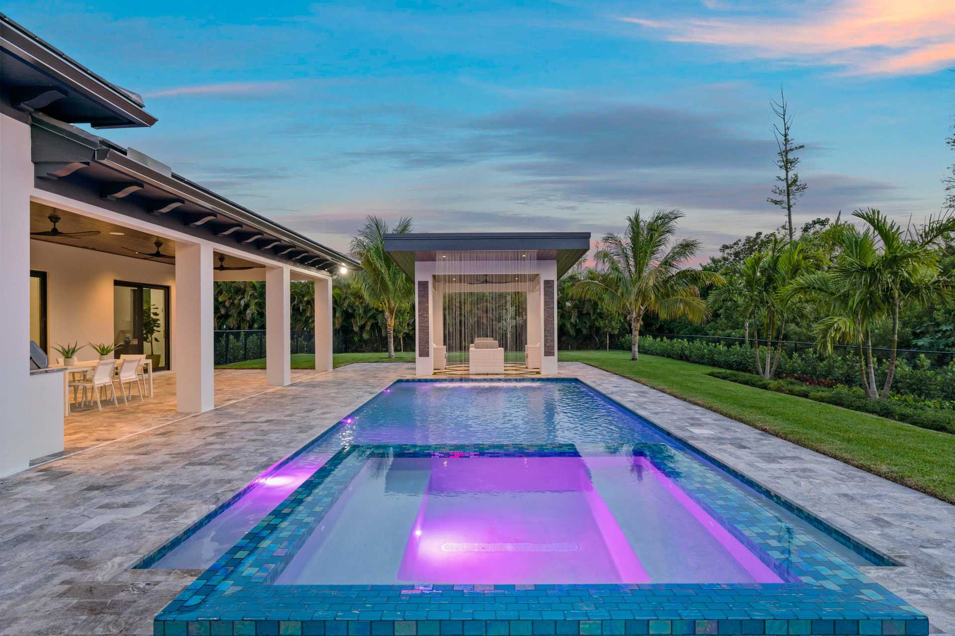House in Palm Beach Gardens, Florida 11714495