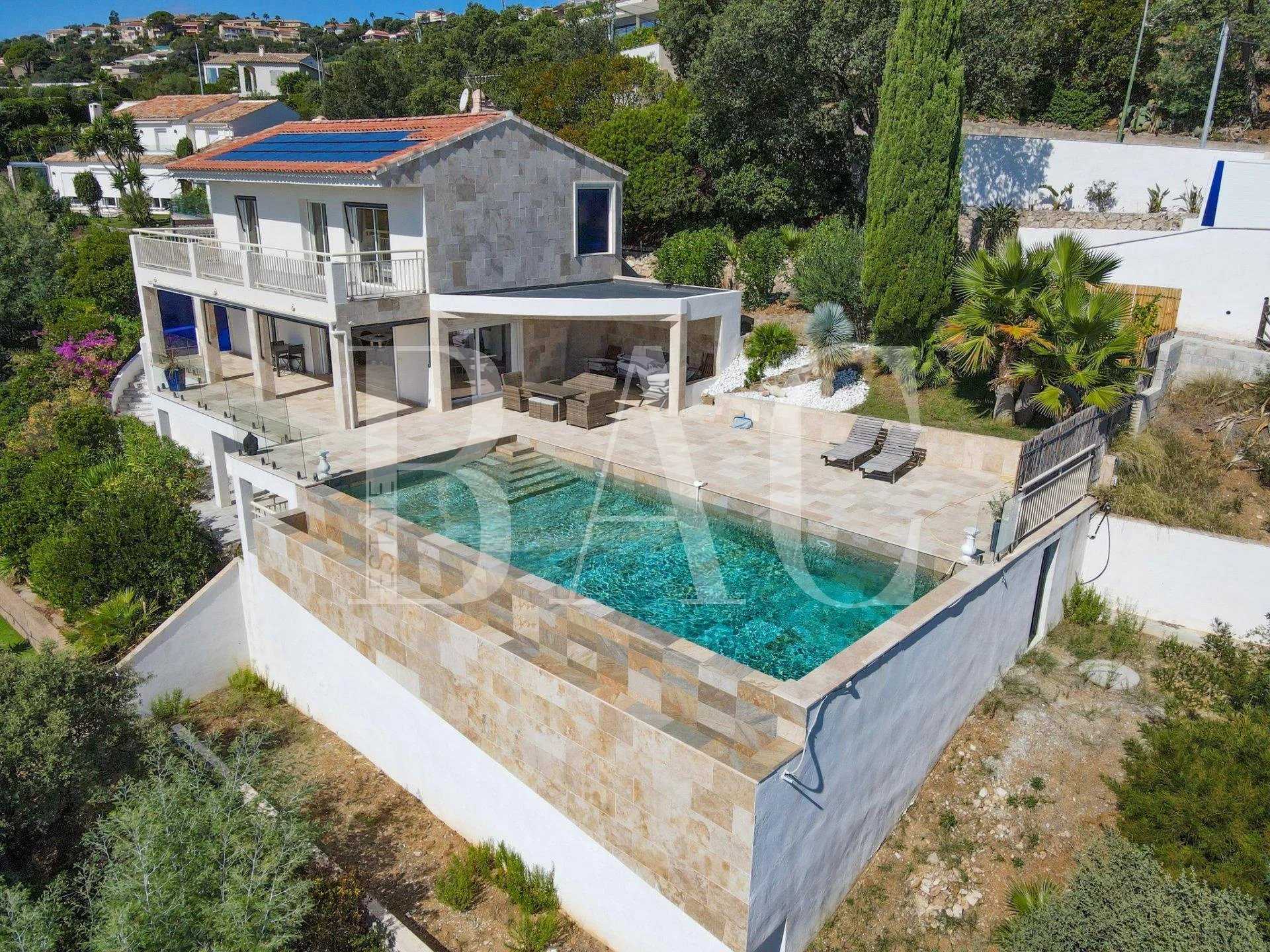 Huis in Sint-Aygulf, Provence-Alpes-Côte d'Azur 11714552