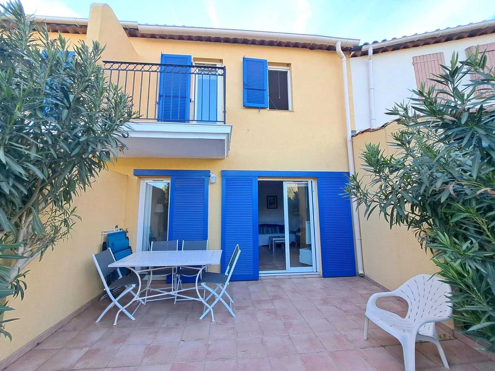 House in Cogolin, Provence-Alpes-Cote d'Azur 11714628