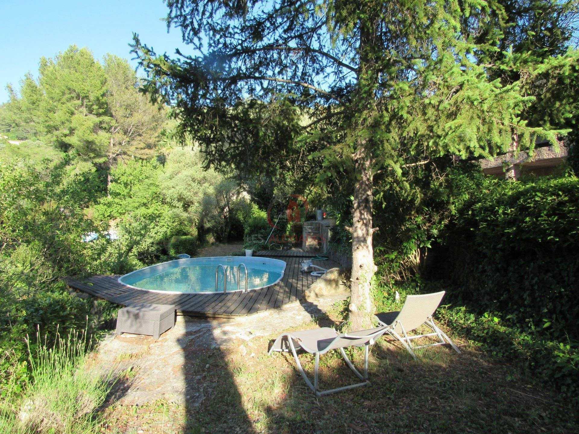 Dom w Evenos, Provence-Alpes-Cote d'Azur 11714649