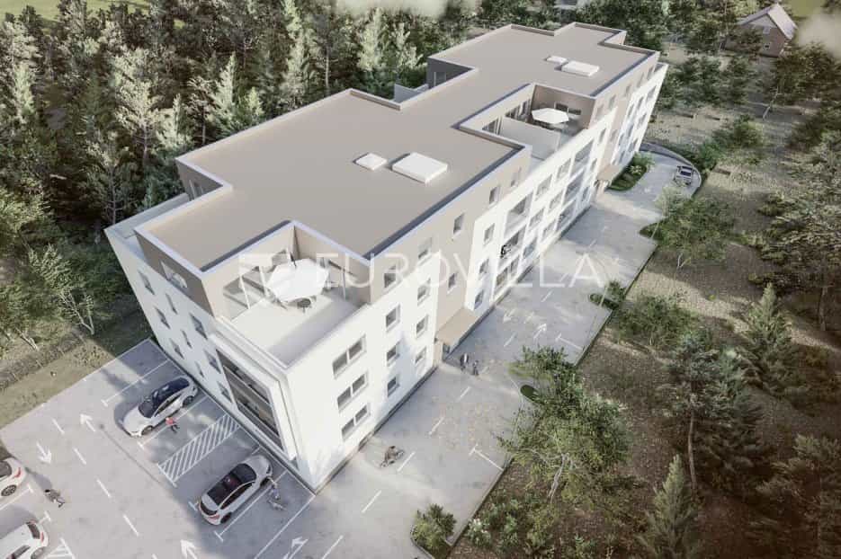 Condominium in Zapresic, Zagrebacka Zupanija 11714924