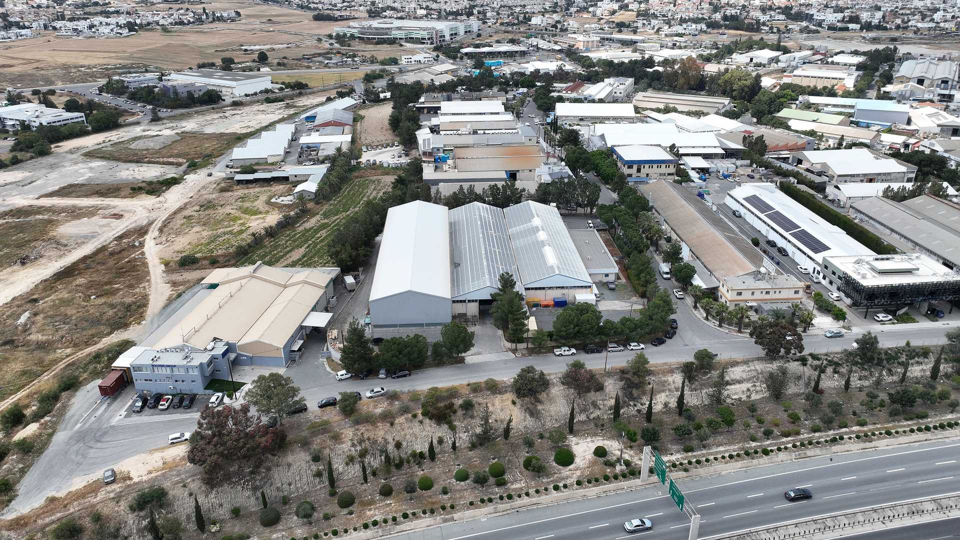 Industriell im Strovolos, Nicosia 11715530