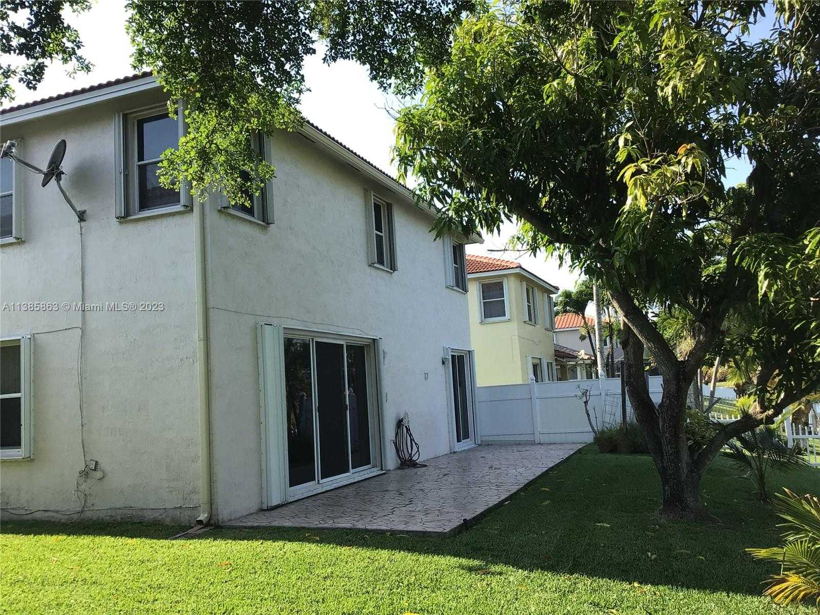 Huis in Pembroke Pines, Florida 11715652