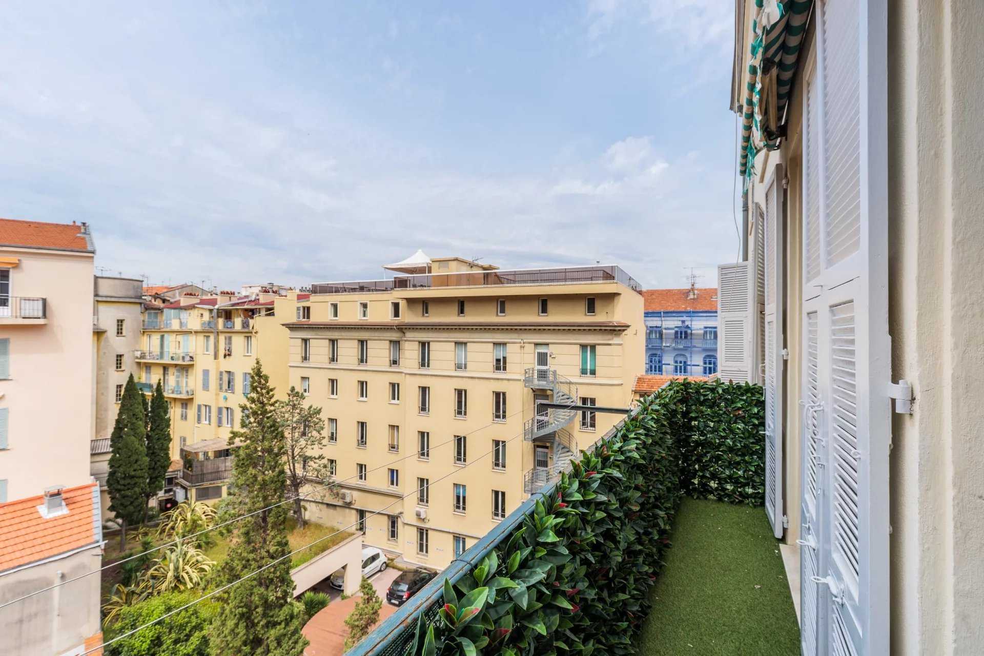 Residential in Nice, Alpes-Maritimes 11715670