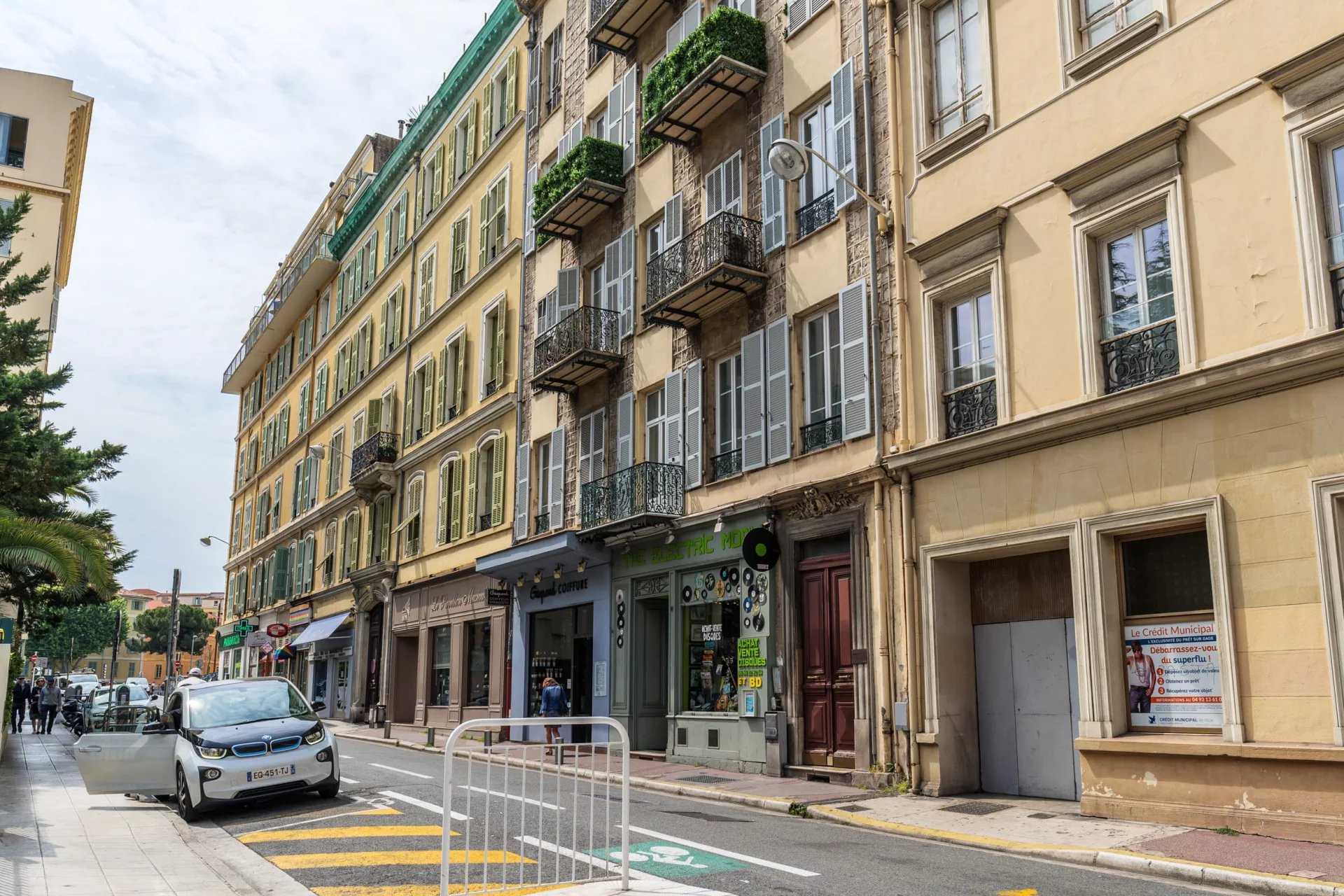公寓 在 Nice, Alpes-Maritimes 11715670