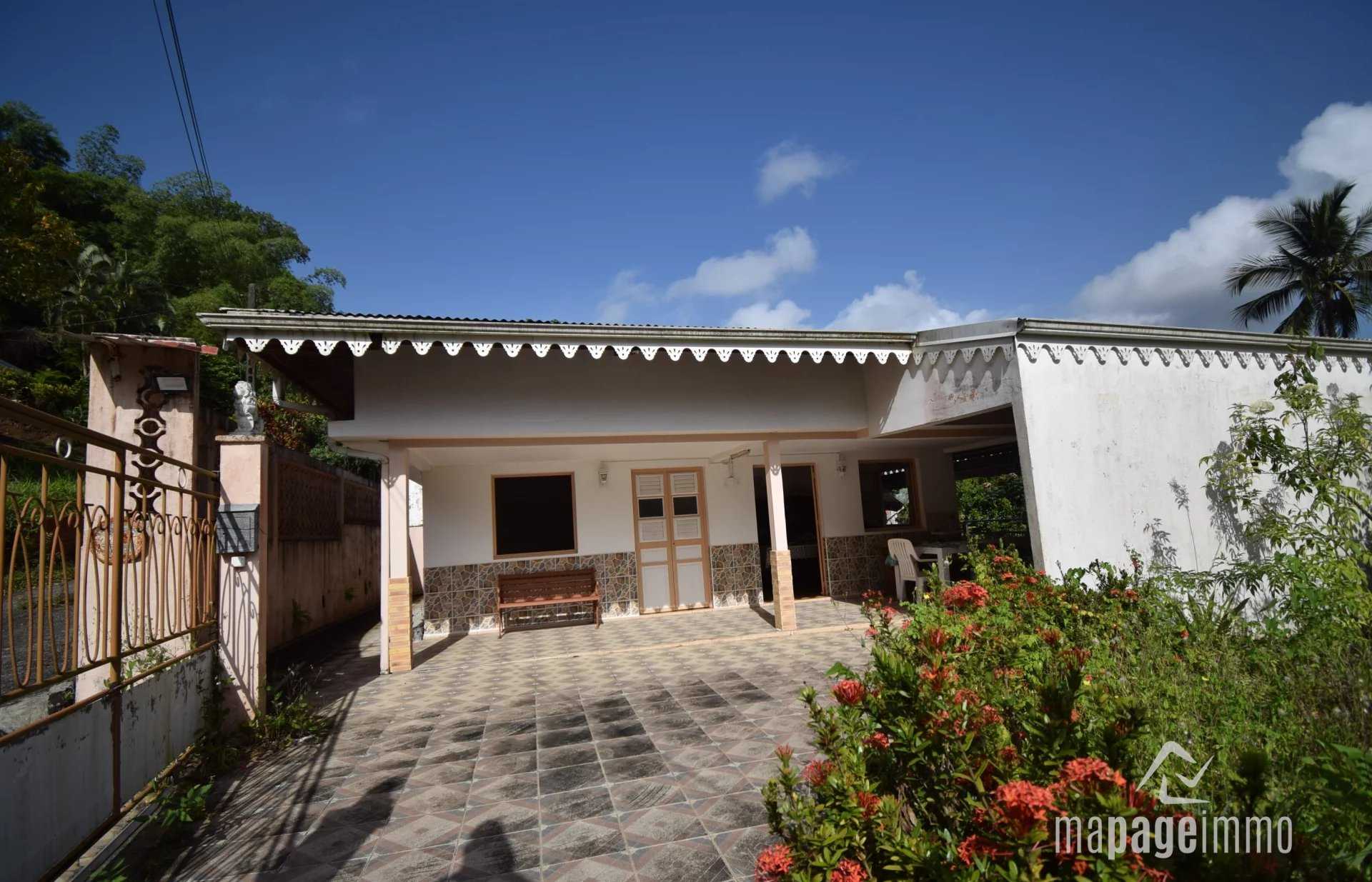 Rumah di Sainte-Marie, Martinique 11715706
