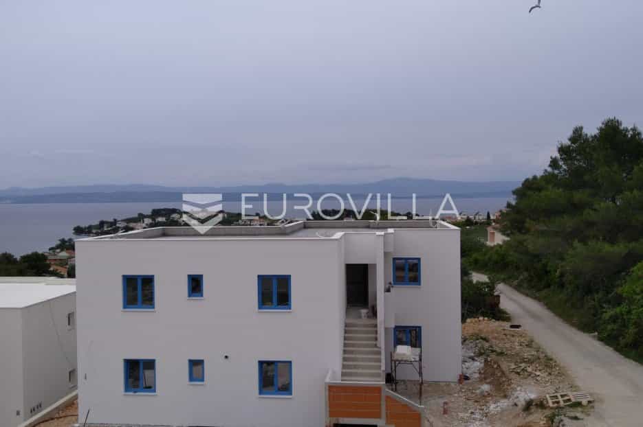 Condominium in Grohote, Splitsko-Dalmatinska Zupanija 11715908