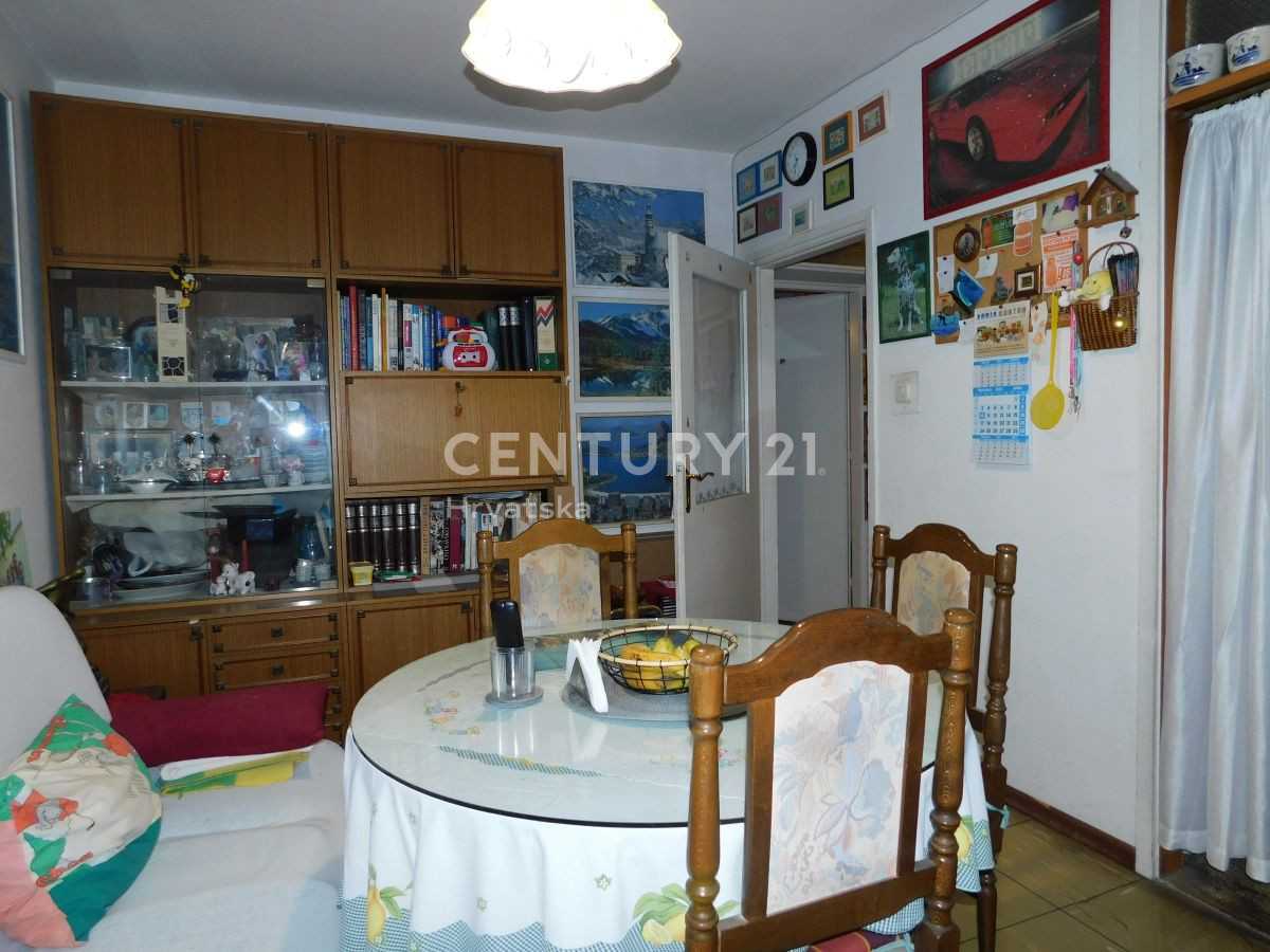 Condominium in Trogir, Splitsko-Dalmatinska Zupanija 11715977
