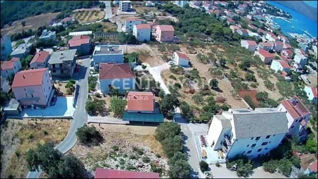 Jord i Trogir, Splitsko-Dalmatinska Zupanija 11715979
