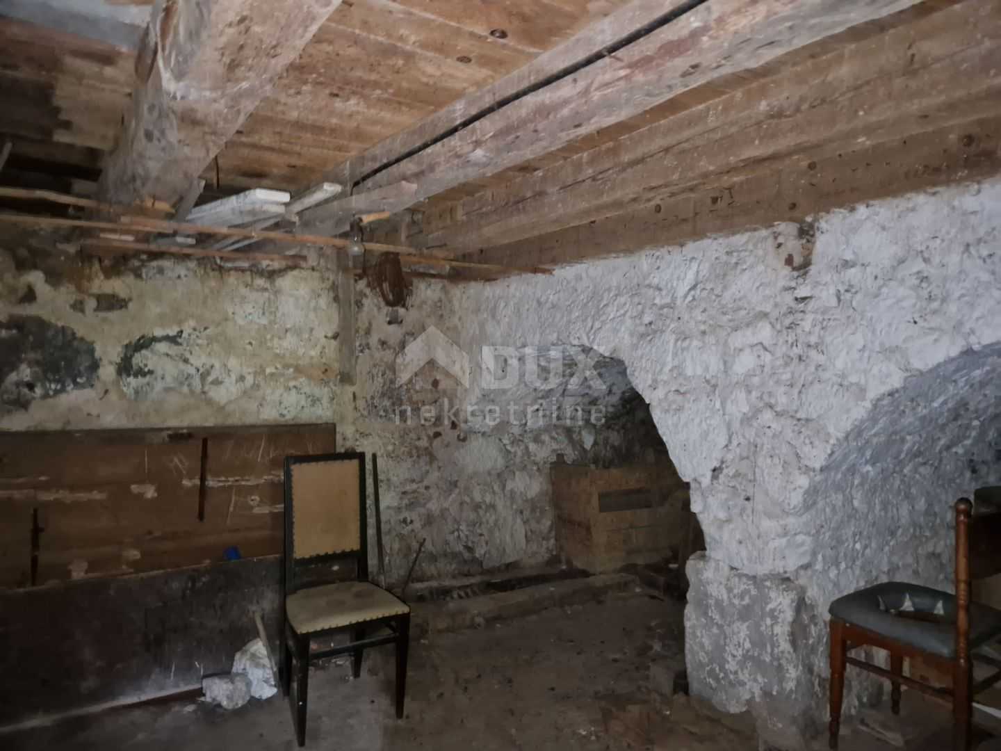 rumah dalam Suap, Primorsko-Goranska Zupanija 11716134