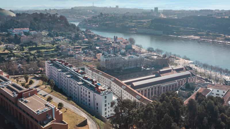 Condominium in Lordelo do Ouro, Porto 11716711