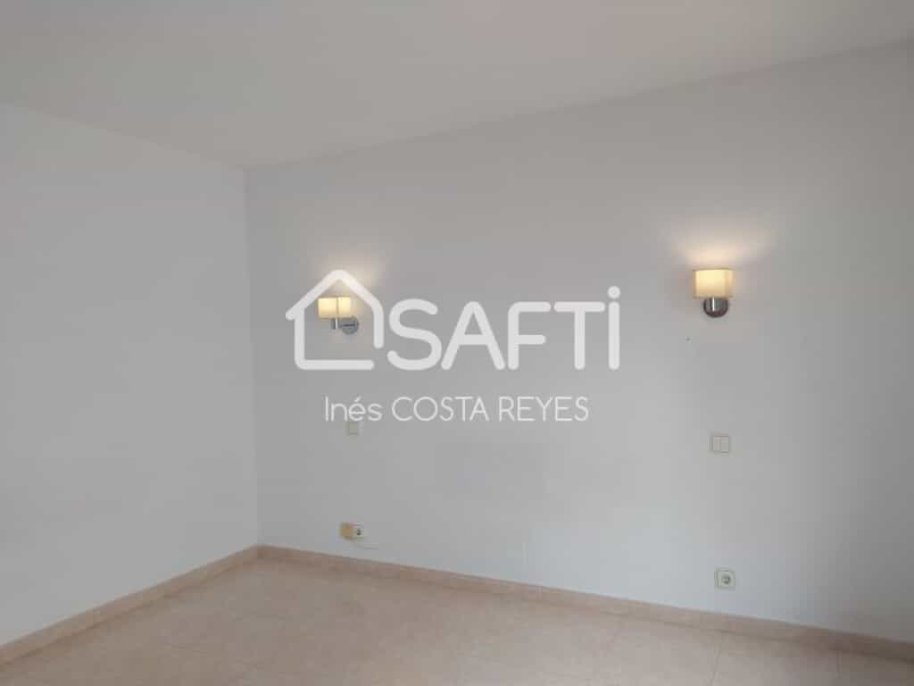 Condominium in Coll d'en Rebassa, Balearic Islands 11716755