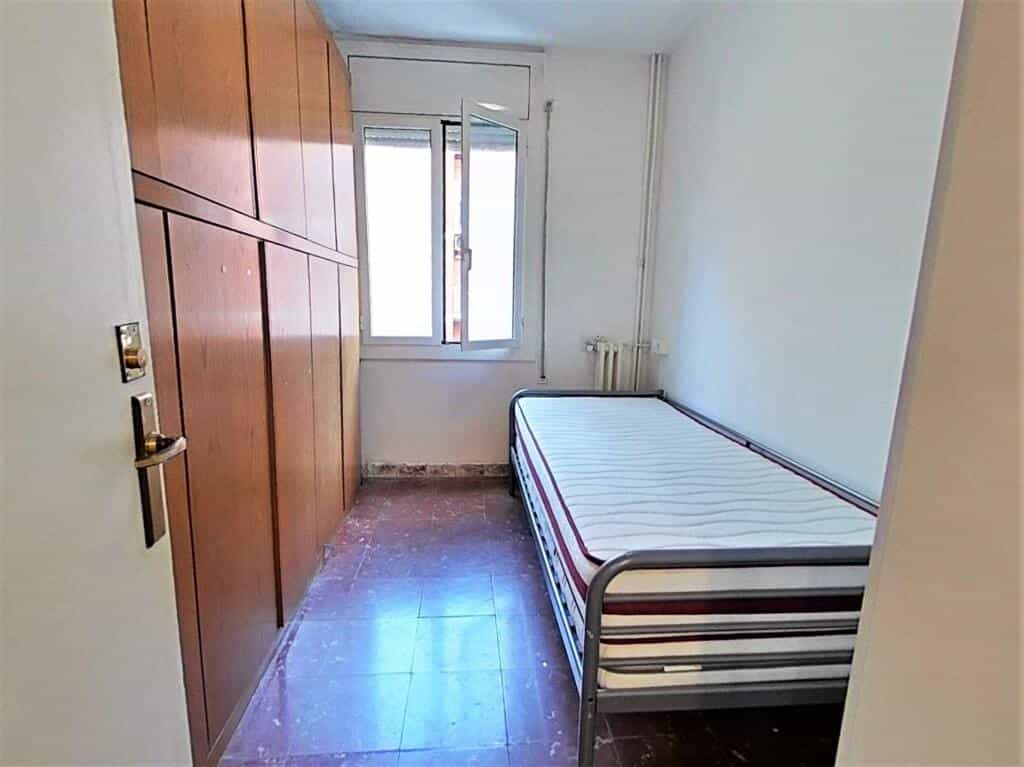 公寓 在 Barcelona, Catalunya 11716791