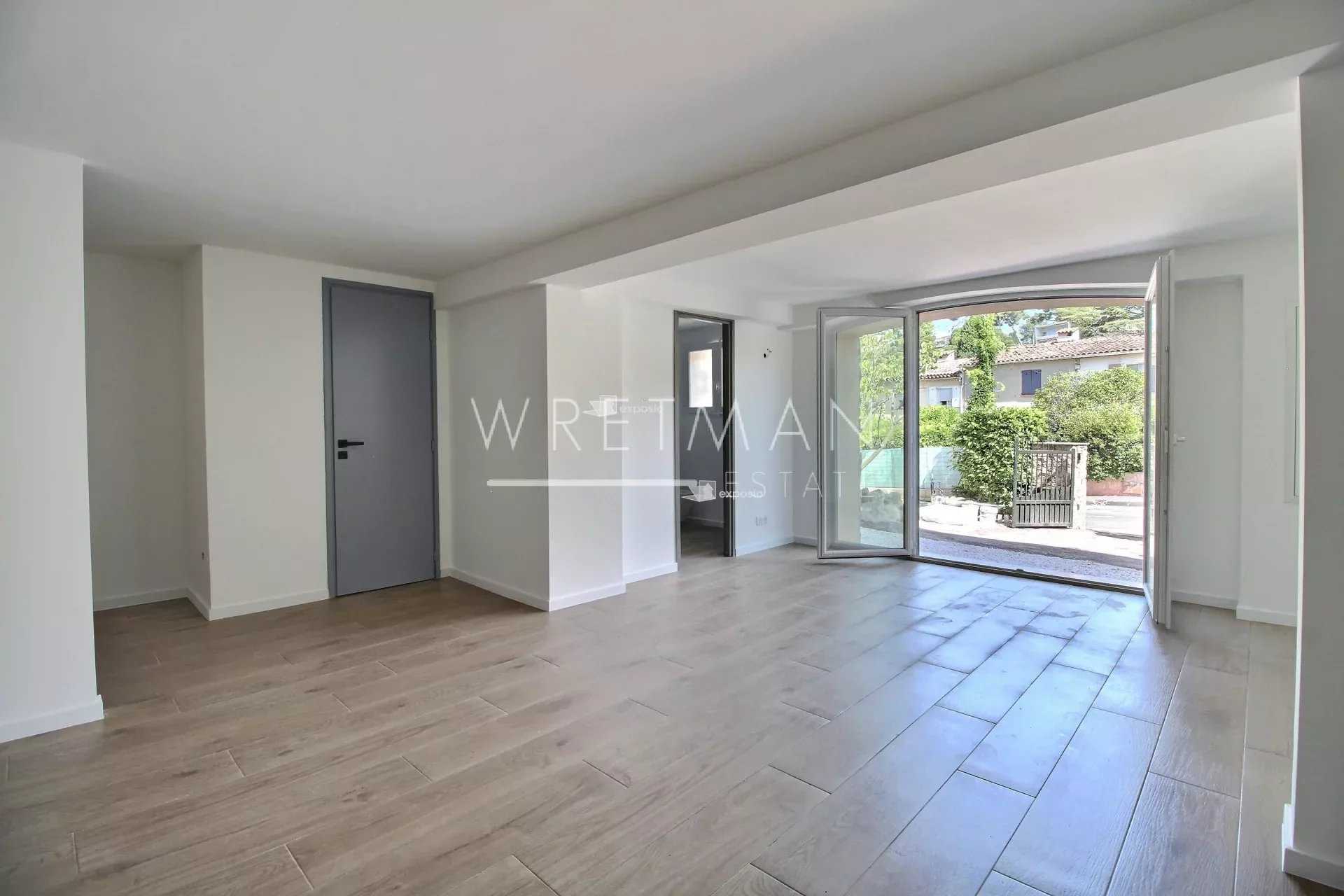 House in Cannes, Alpes-Maritimes 11716826