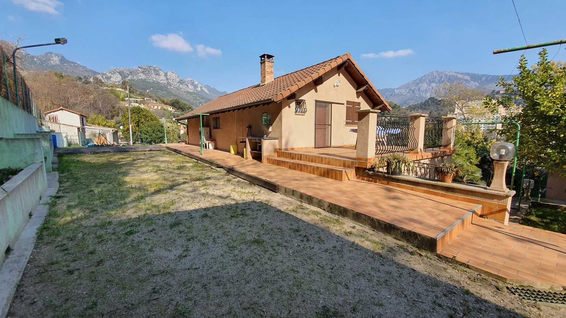 House in Menton, Provence-Alpes-Cote d'Azur 11716851