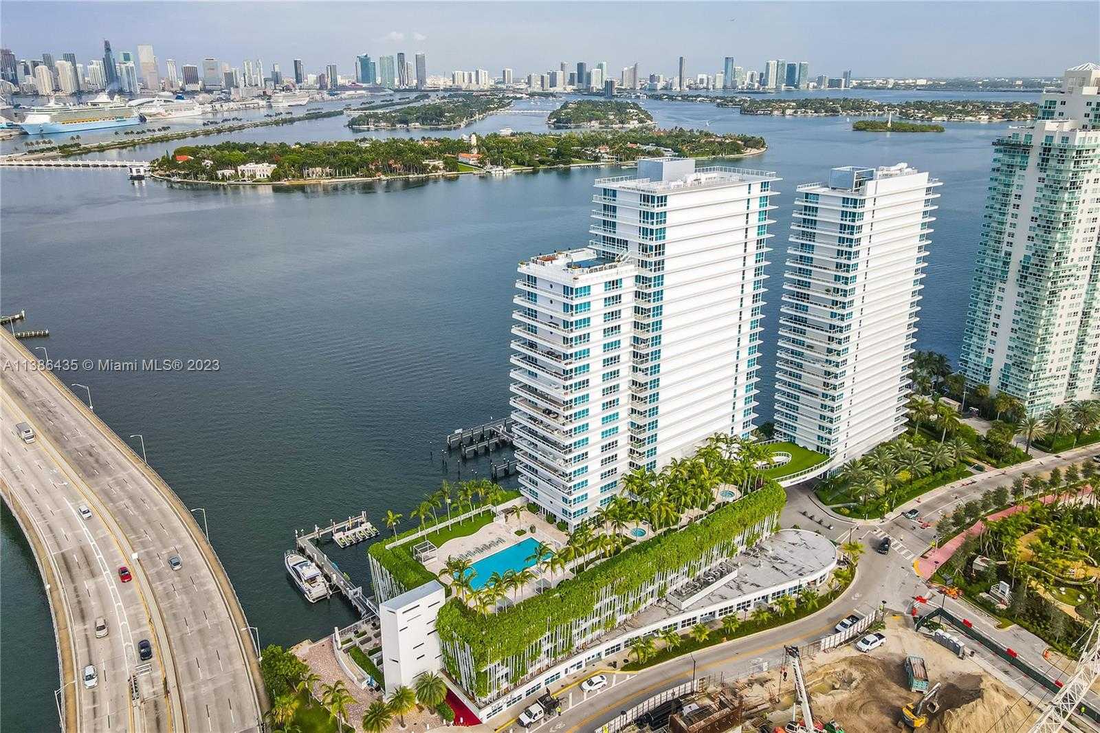 House in Miami Beach, Florida 11716855