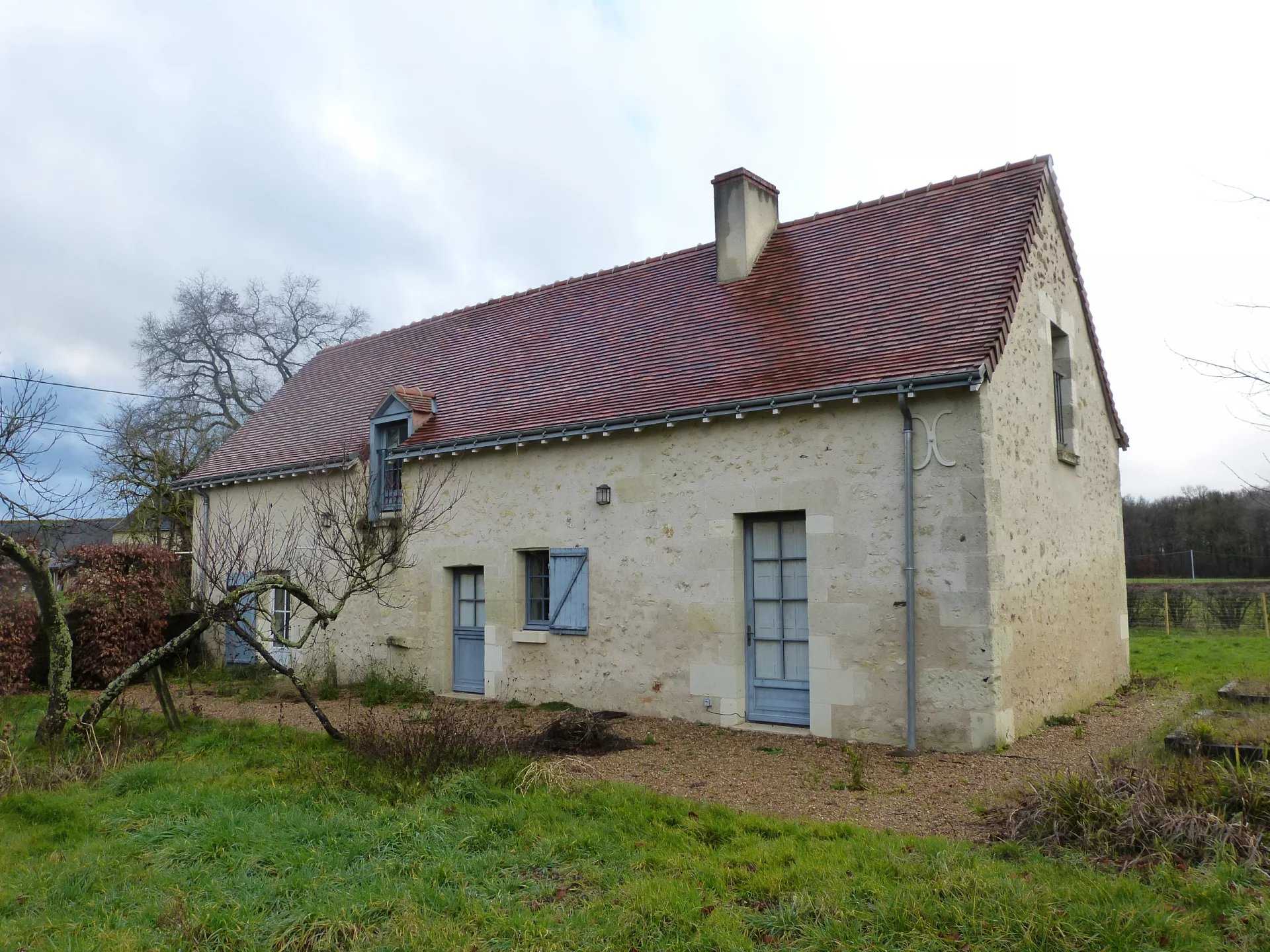 房子 在 Saint-Antoine-du-Rocher, 中心-卢瓦尔河谷地区 11716928