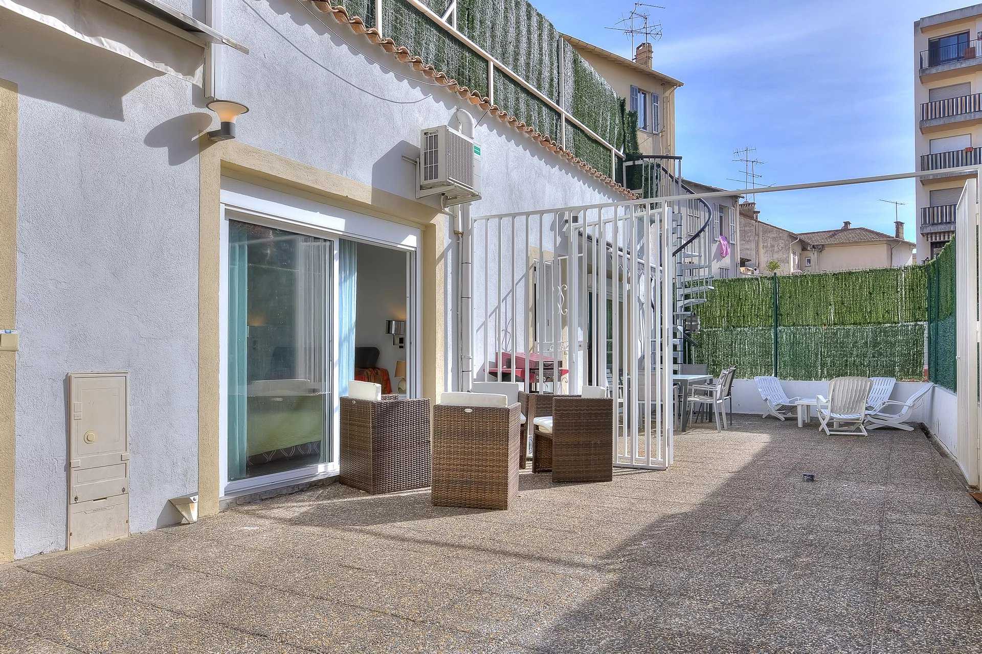 Casas Múltiplas no Cannes, Provença-Alpes-Costa Azul 11716950