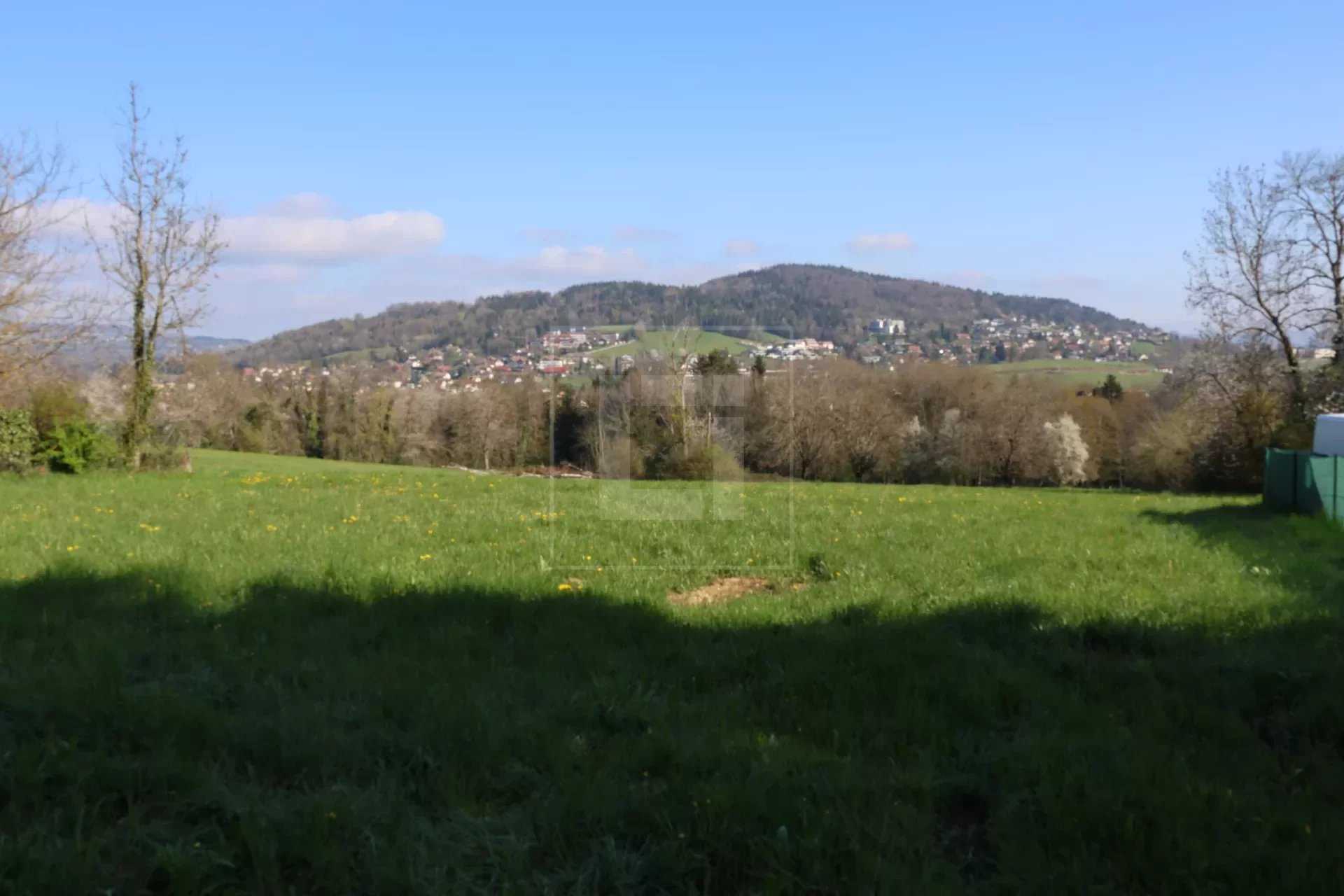 Land i Annecy-le-Vieux, Auvergne-Rhône-Alpes 11717082