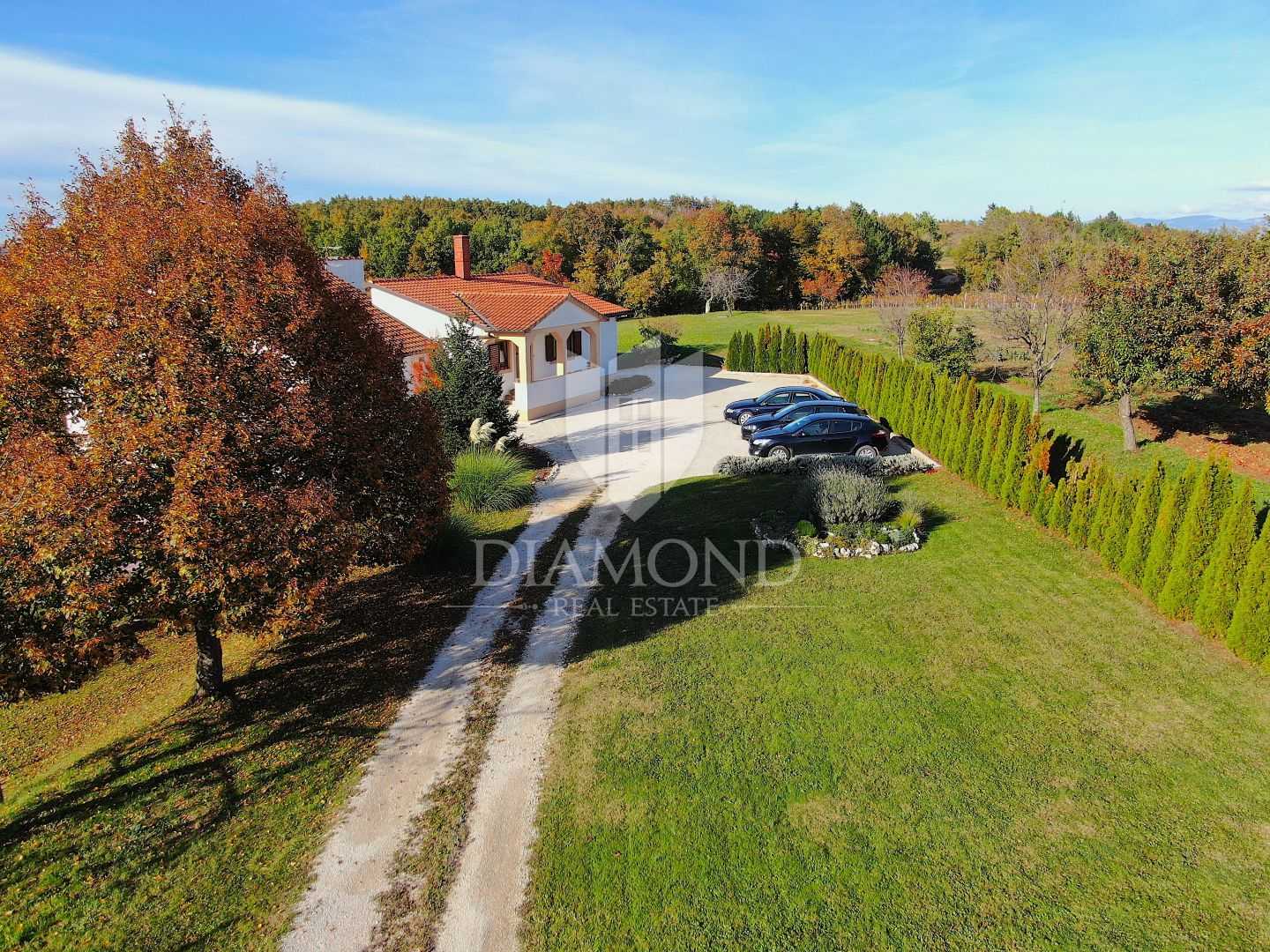 House in Gračišće, Istria County 11717700