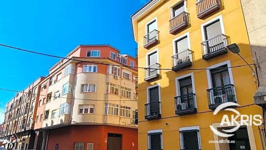 Condominium in Talavera de la Reina, Castille-La Mancha 11717802