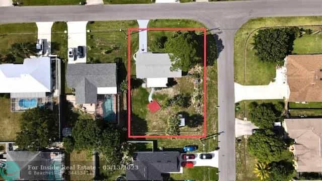 House in Port St. Lucie, Florida 11717832