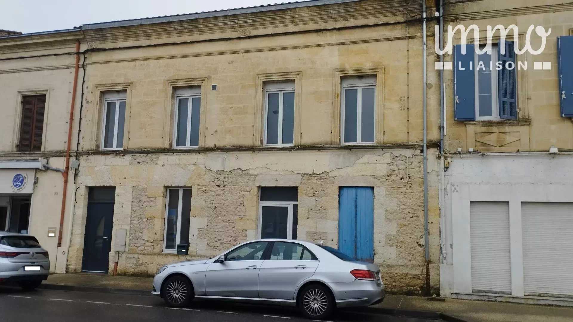 Komersial dalam Étauliers, Gironde 11717880