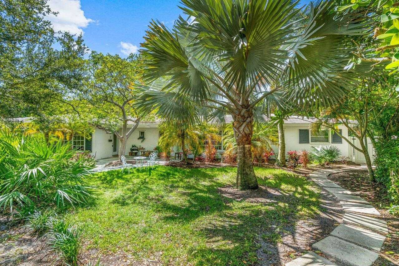 House in Delray Beach, Florida 11718125