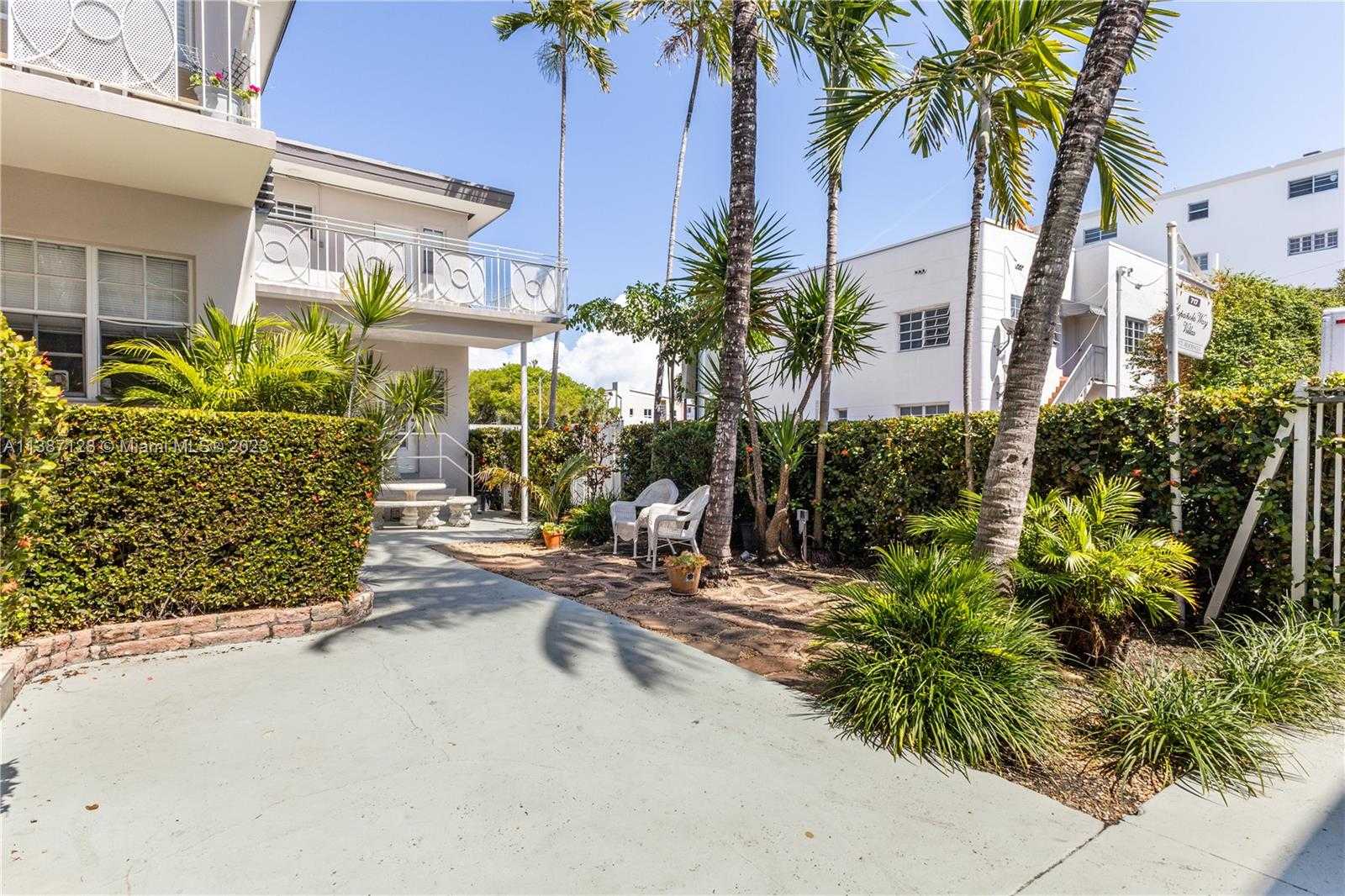 Condominium in Miami Beach, Florida 11718130