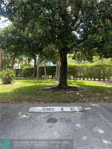 Kondominium w Coconut Creek, Florida 11718134