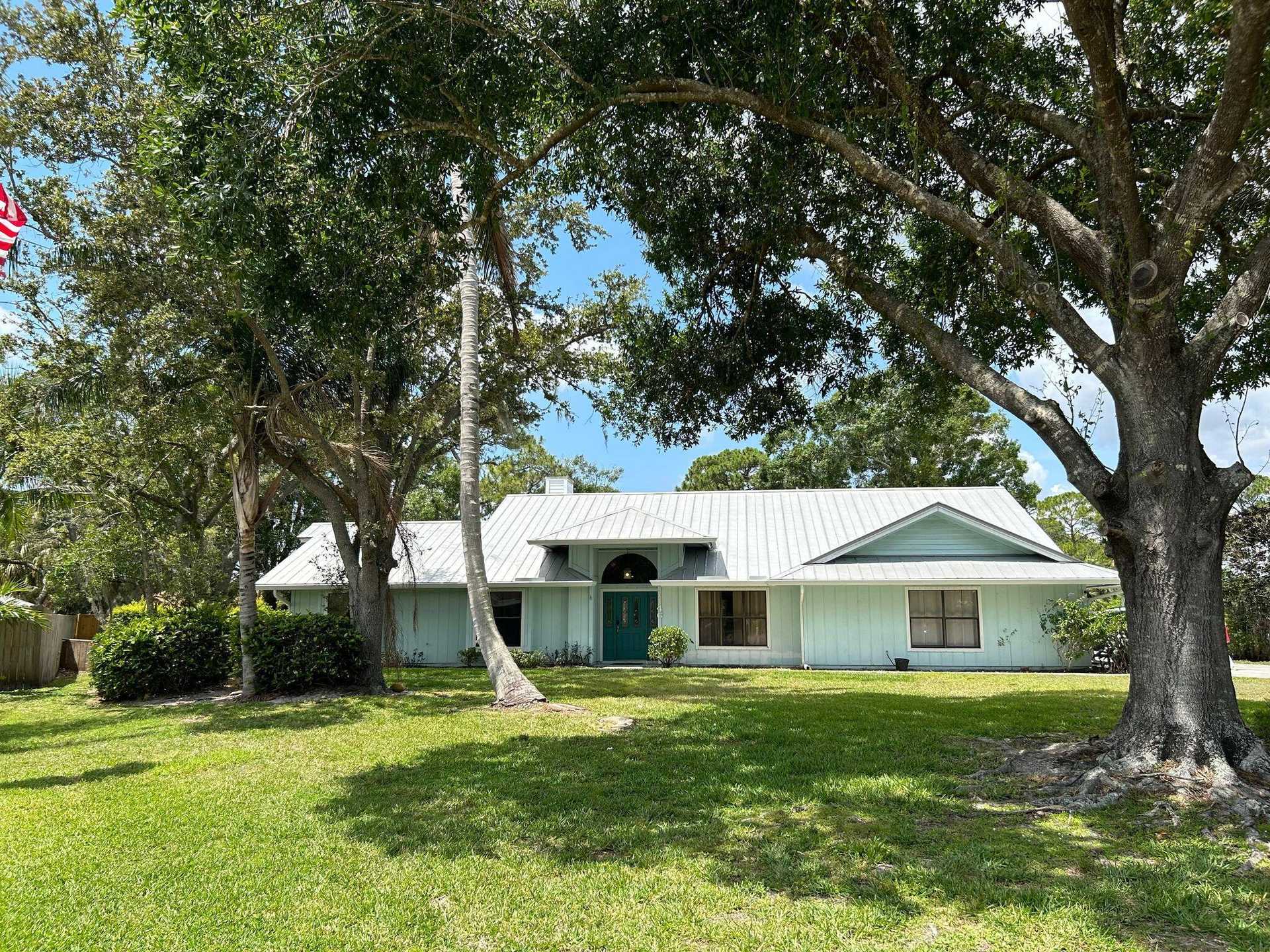 House in Palm City, Florida 11718137