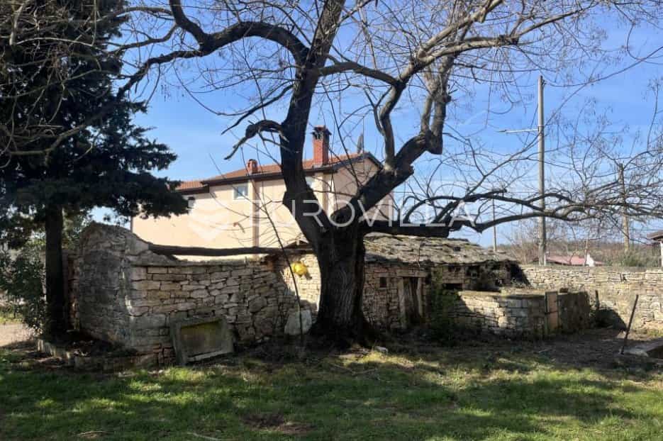 Hus i Plovanija, Istarska Zupanija 11718284