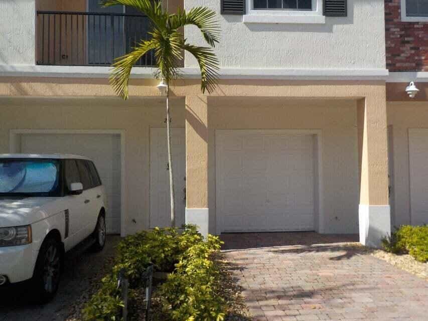 Dom w Port St. Lucie, Florida 11718957